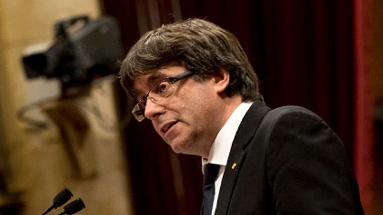 Puigdemont ofrece dos meses para dialogar