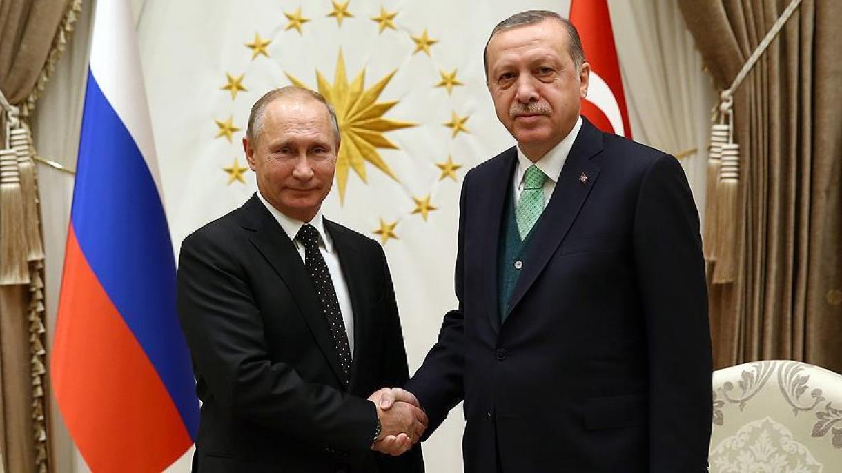 Erdogan effettua una conversazione telefonica con Putin