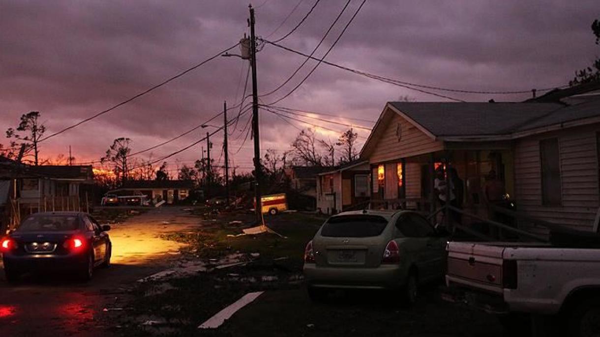 Estado de emergencia en EEUU en vísperas del huracán tropical que afectará Louisiana