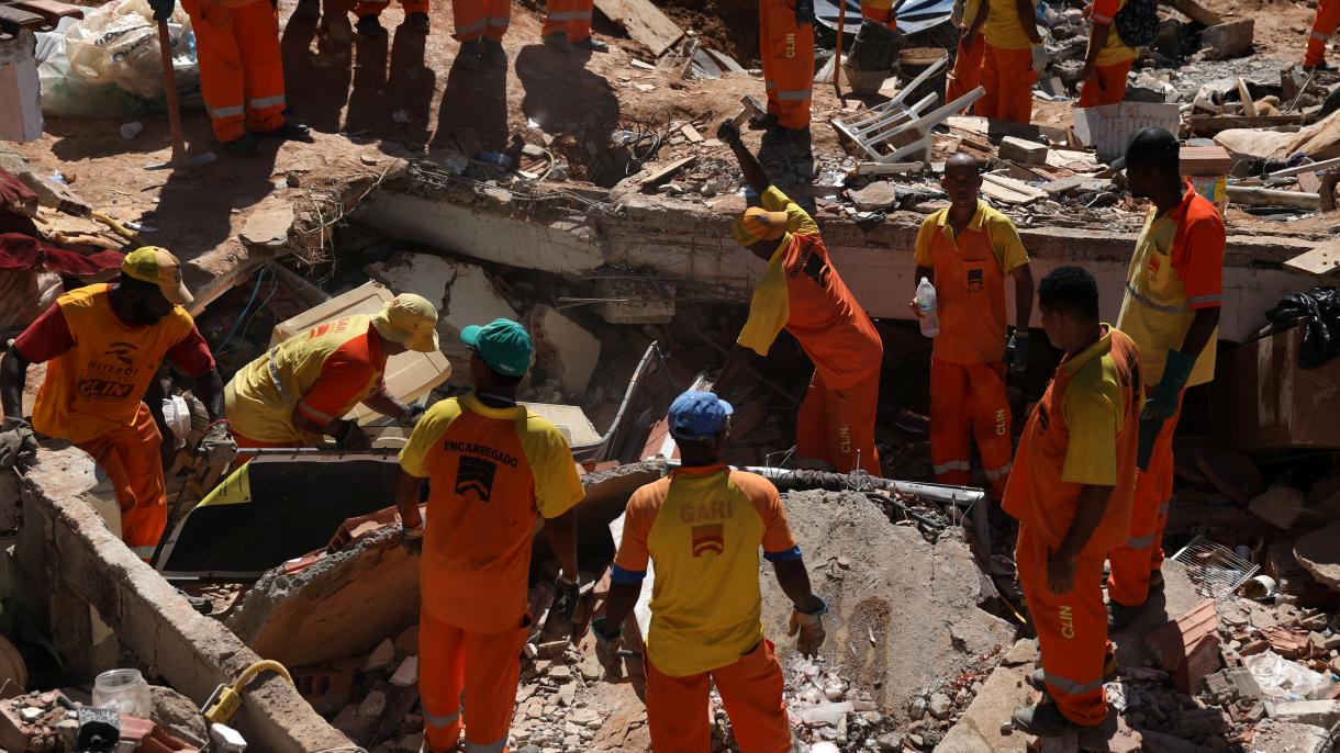 Llega a 15 el número de muertos por deslizamiento de tierra en Río de Janeiro