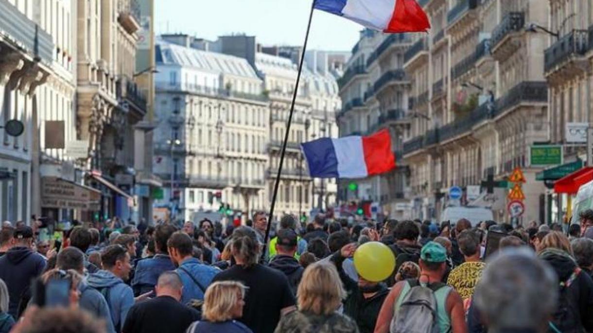 法国黄背心举行第47周的示威活动