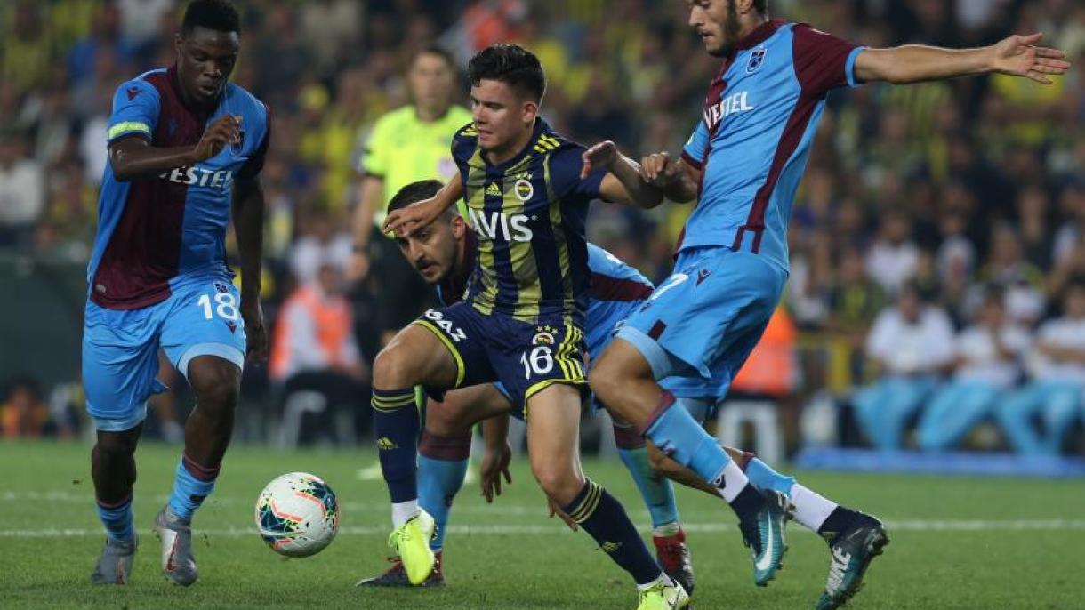 O Fenerbahçe e o Trabzonspor empataram na 3ª jornada da Super Liga de futebol da Turquia