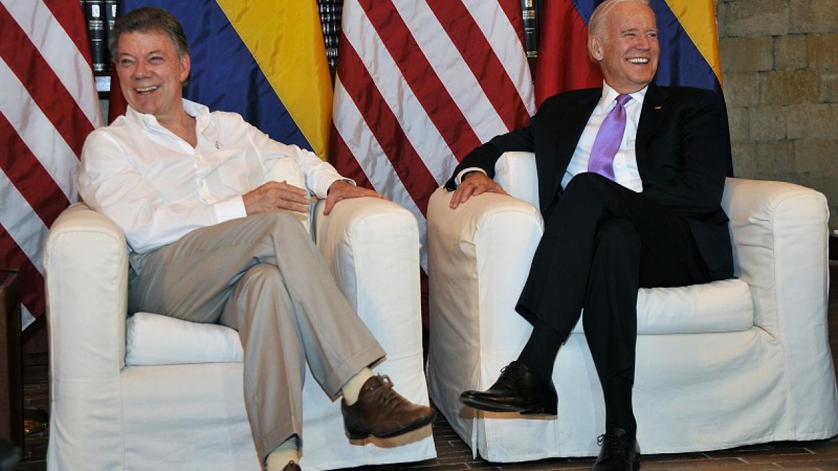 Santos celebra con Biden "el primer día de paz con las FARC"
