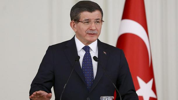 Davutoglu evalúa la relación entre Qandil y Siria