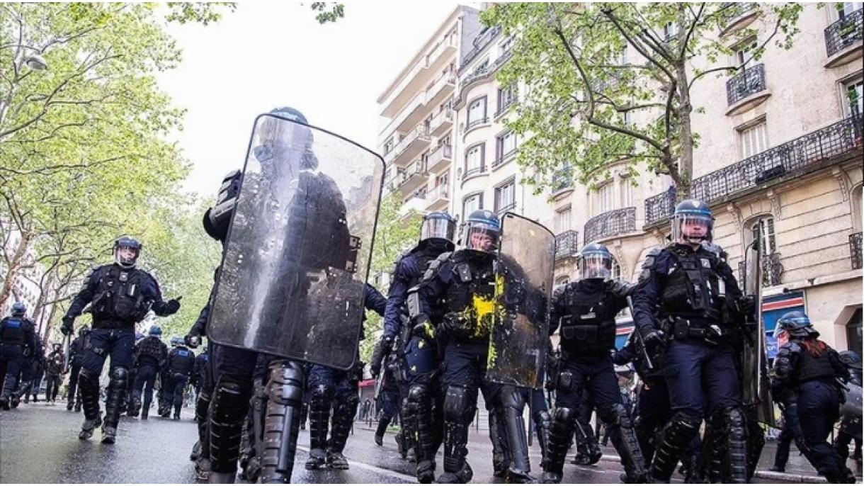 فرانس میں سیکورٹی فورسز  کو مظاہروں  میں ڈرانز اسعتمال کرنے کی اجازت