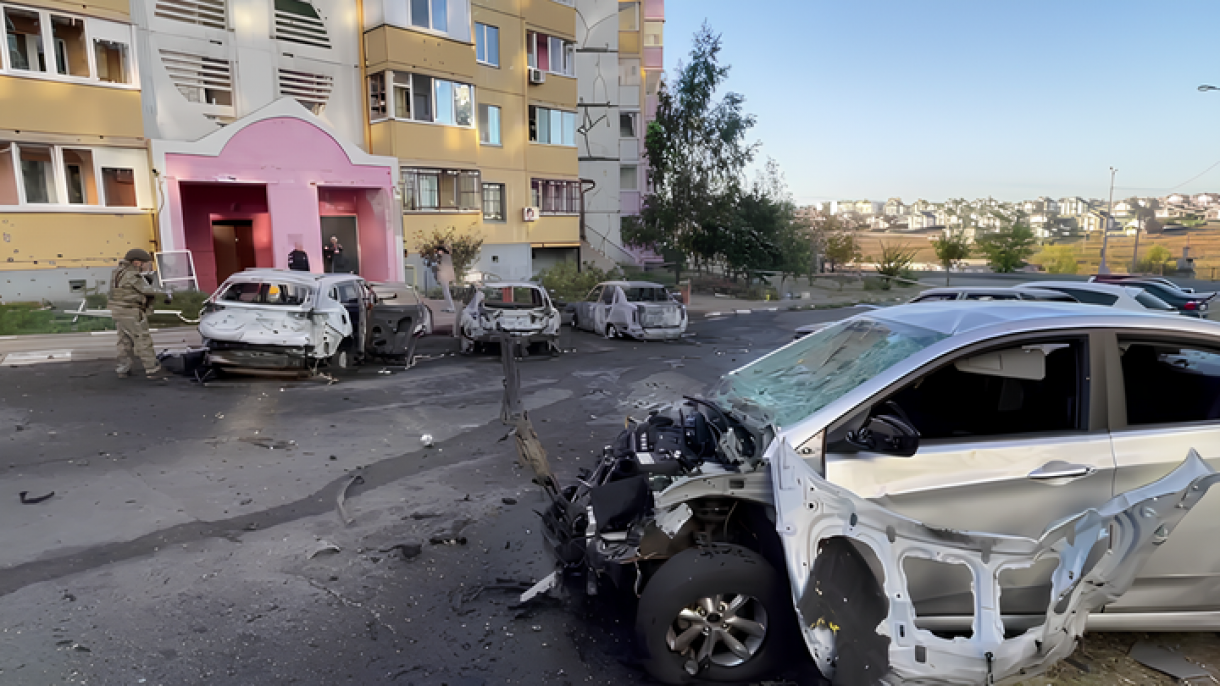 Russiýanyň Belgorod sebitinde öýler we ulaglar ýandy