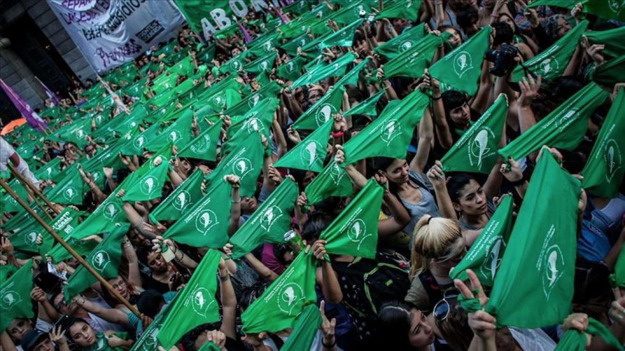 Presentan por octava vez el proyecto de ley para legalizar el aborto en Argentina