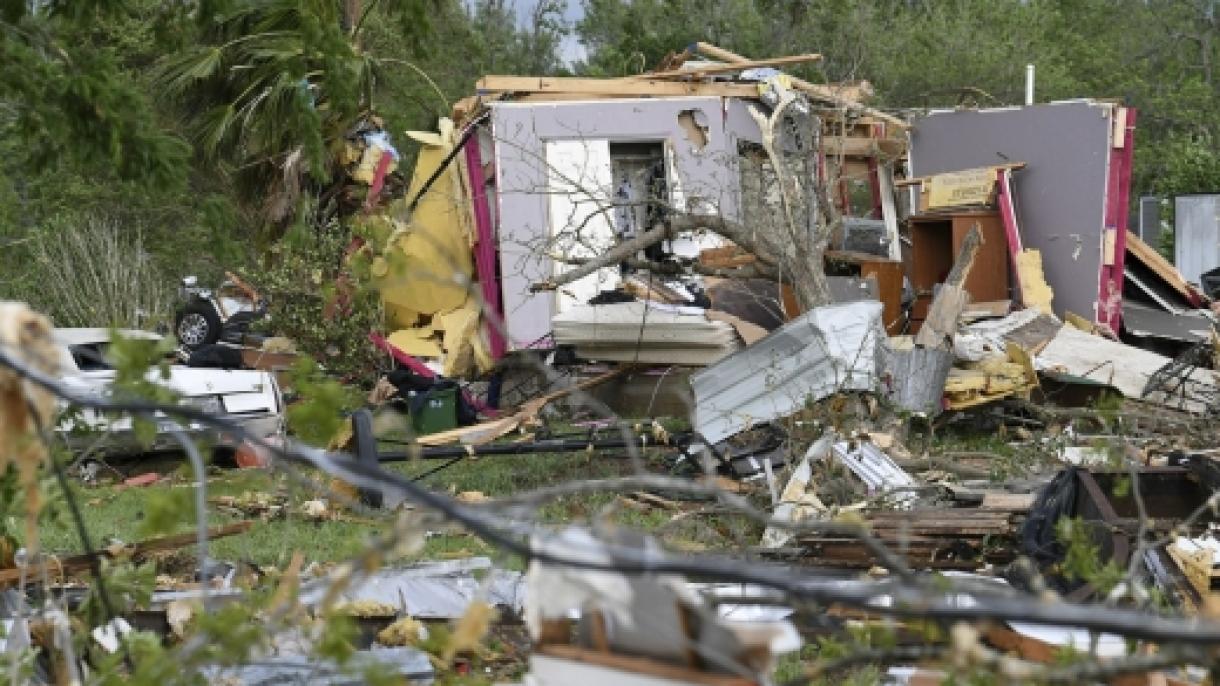 Tempestade poderosa no leste dos EUA deixa pelo menos 7 mortos