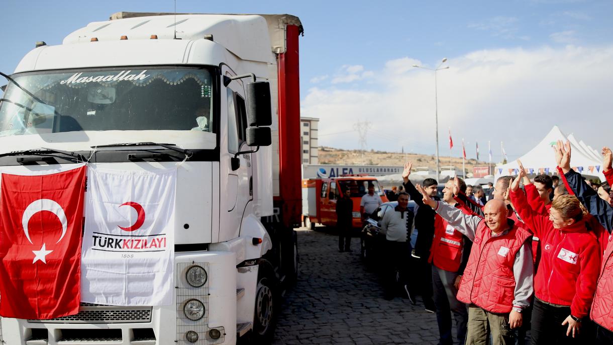 Kızılay y AFAD envían ayuda en 108 vehículos articulados a Mosul