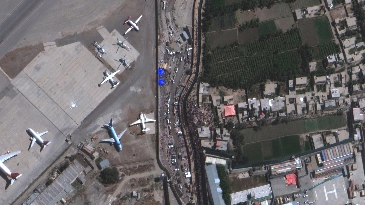 喀布尔机场发生爆炸事件 10名美兵丧生