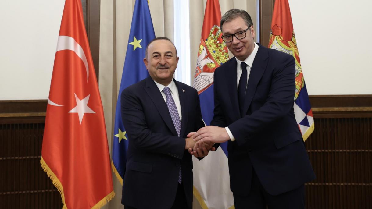 Ministrul Çavuşoğlu s-a întâlnit cu liderul sârb Vucic