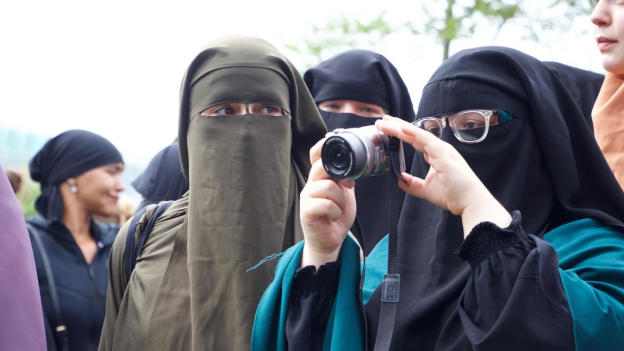 hollanda, burka yasagi protesto1.jpg