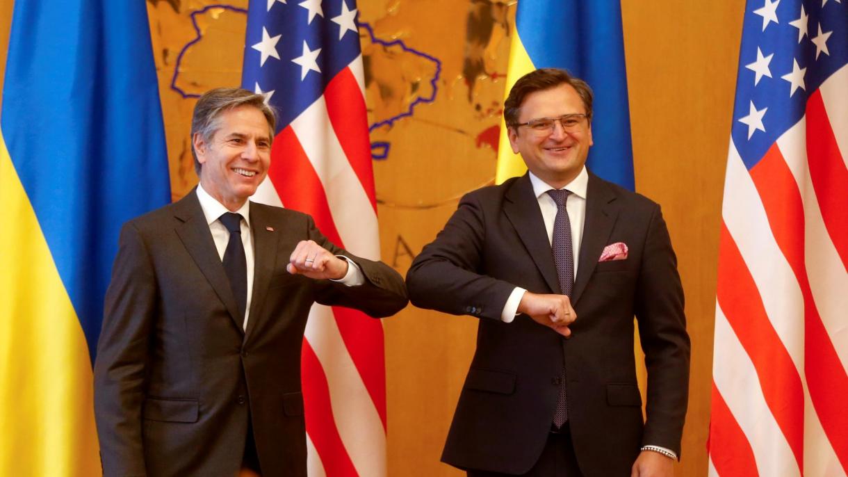 د امریکا بهرنیو چارو وزیر اوکراین ته سفر کړی