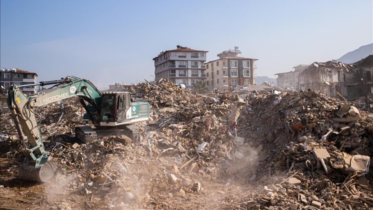وزیر کشور ترکیه: شمار قربانیان زلزله به 47 هزار و 932 نفر رسید