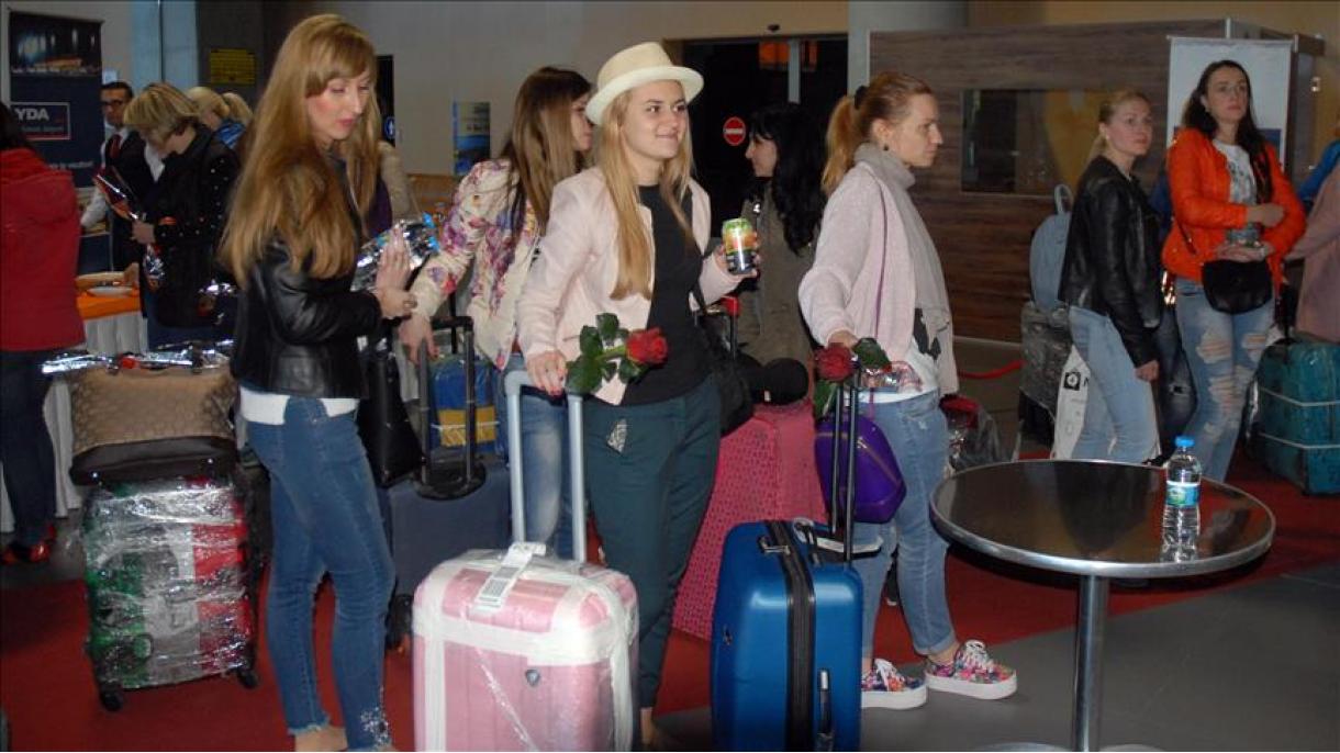 Antaliyağa 450 meň ukrainalı turist kilde