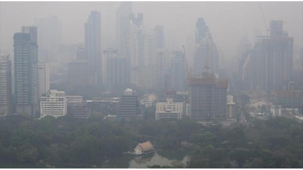 泰国曼谷因空气污染而要求人们在家工作两天