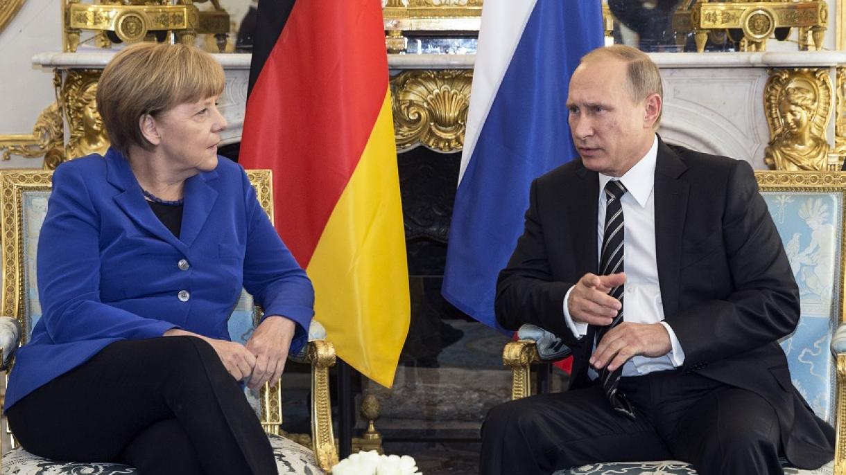 Меркель менен Путиндин жолугушуусу