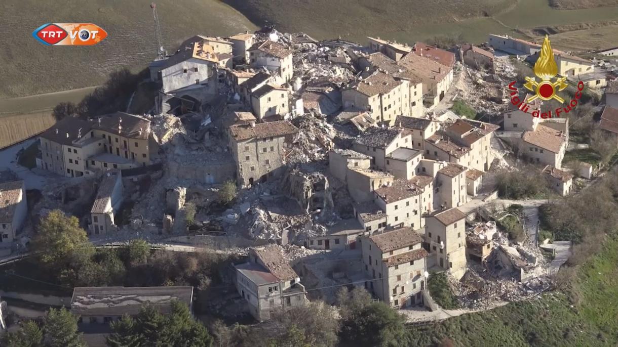 Terremoto na Itália deixa milhares de desabrigados