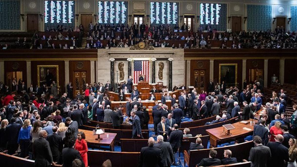 EEUU: Cámara aprueba envío de artículos para iniciar juicio a Trump en el Senado