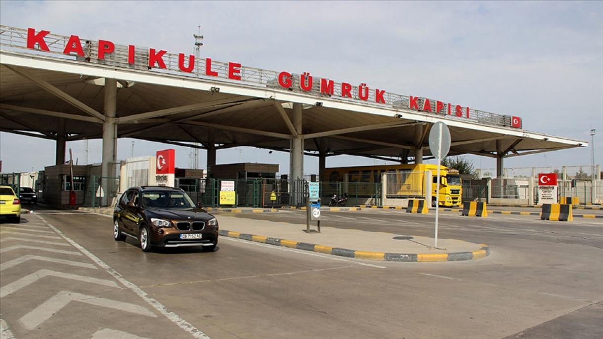 Турция въведе задължителен PCR тест за пристигащите в страната