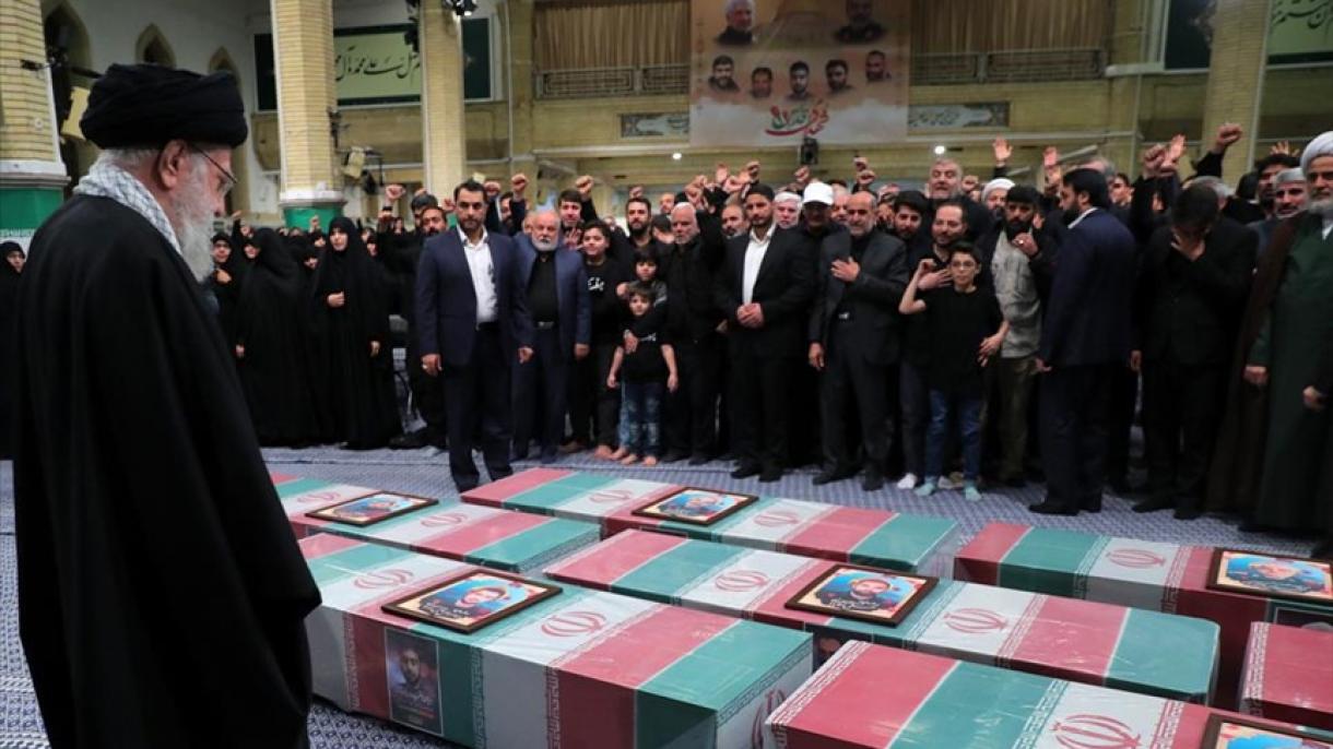 В Техерен се проведе погребалната церемония за убитите в Дамаск ирански служители