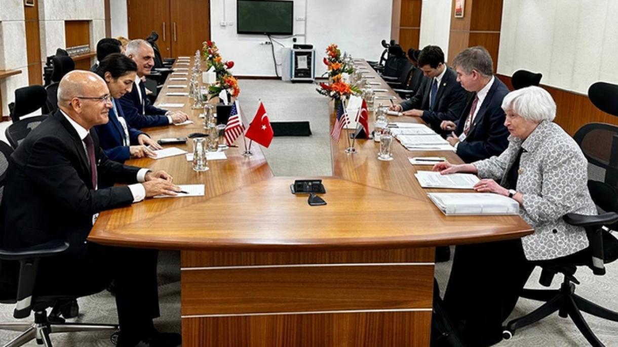 Il ministro Mehmet Simsek incontra Janet Yellen, in India