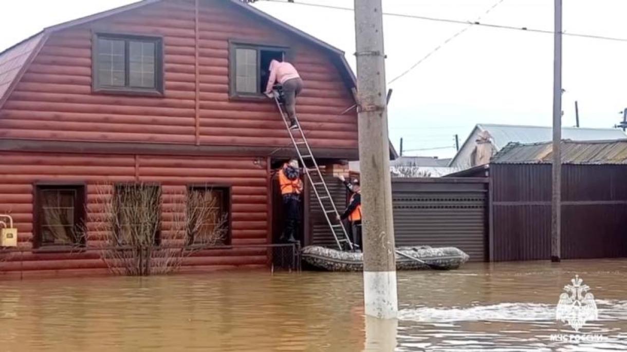 روس بھر میں دس ہزار سے زائد مکانات سیلاب کی زد میں
