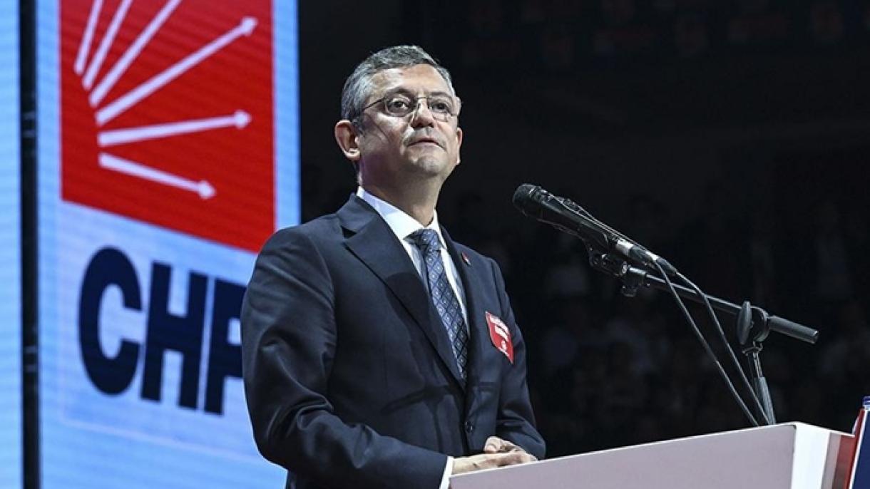 Νέος Πρόεδρος του CHP εξελέγη ο Οζγκιούρ Οζέλ