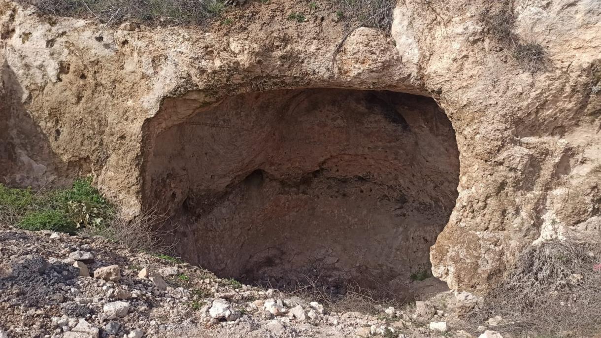 Encuentran tumbas de roca en Adıyaman