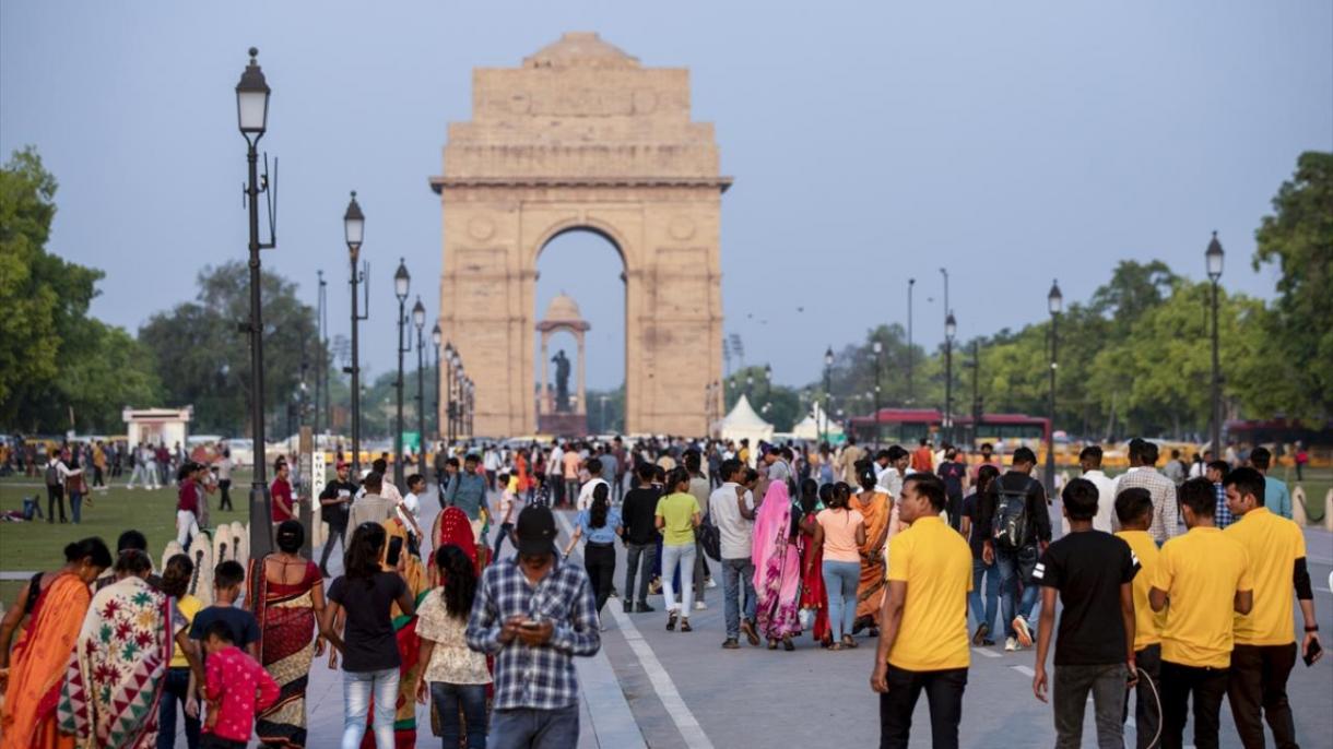 India a întrecut China la numărul de locuitori