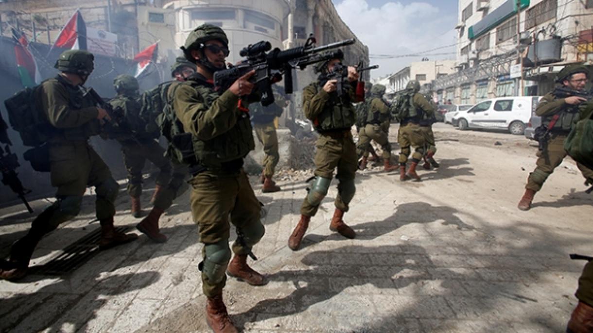 سربازان اسرائیلی دو فلسطینی را با گلوله واقعی مورد هدف قرار دادند