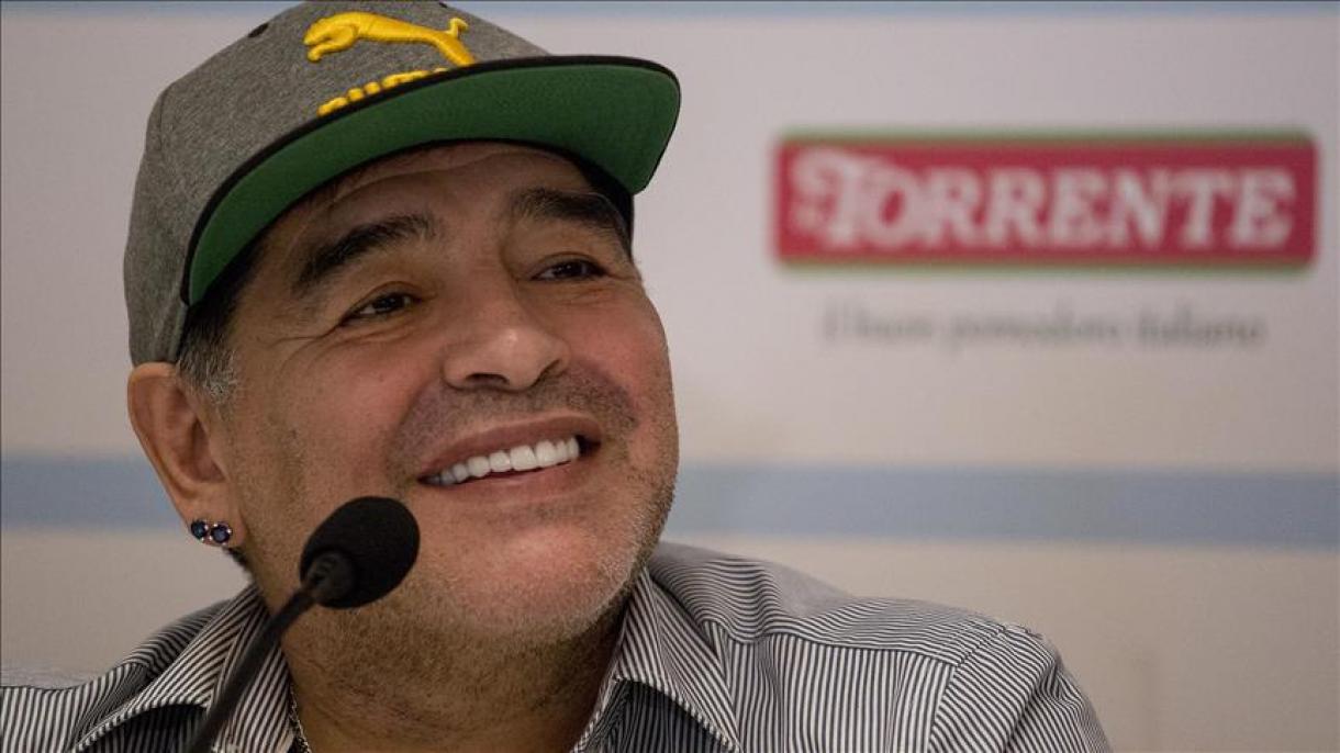 Médicos dão alta a Maradona depois de cinco horas internado