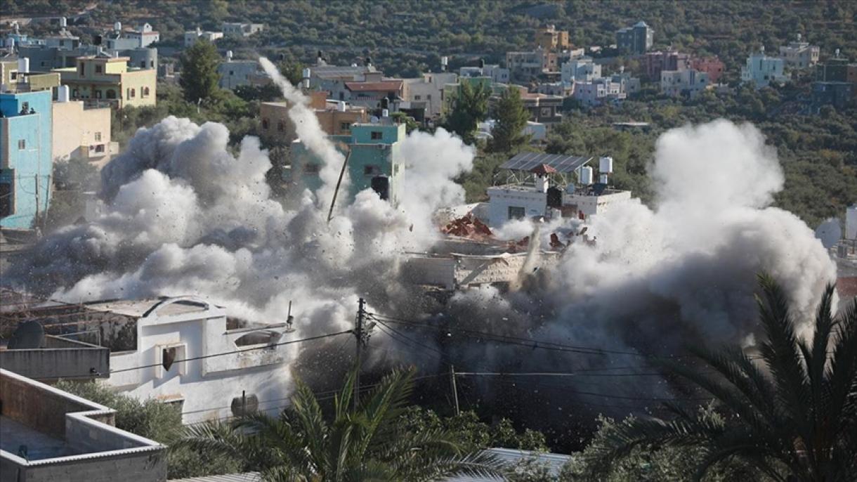 L'esercito israeliano ha distrutto  due case palestinesi