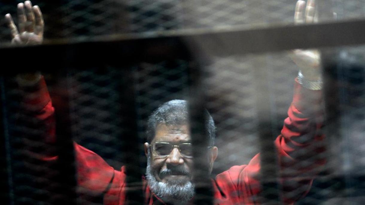 Misırda êlekke İlbaşı Möxämmäd Mursi wafat bulğan