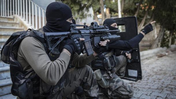 هلاکت 21 تروریست پ ک ک در عملیات نیروهای مسلح ترکیه در ماردین و شرناک