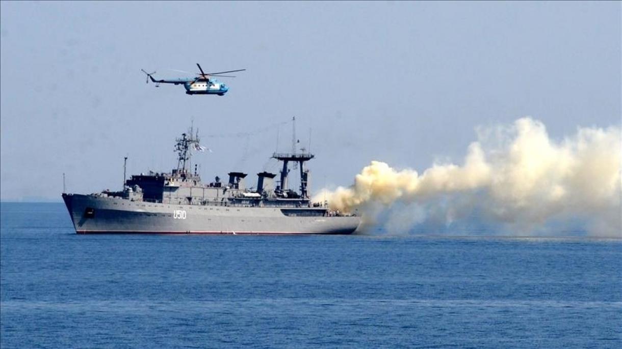روس کے جنگی بحری جہاز بحیرہ اسود میں مشقیں جاری رکھے ہوئے ہیں