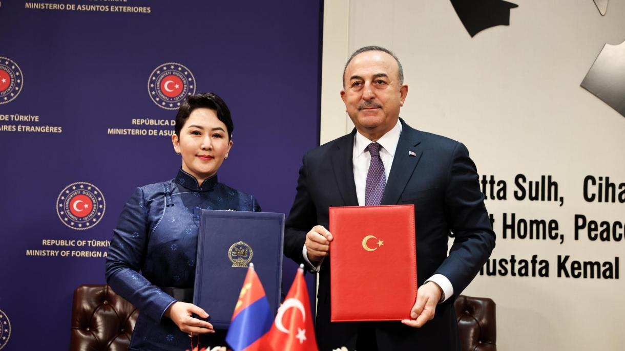 Çavuşoğlu: "El volumen comercial entre Türkiye y Mongolia debe ser al menos 500 millones de dólares"