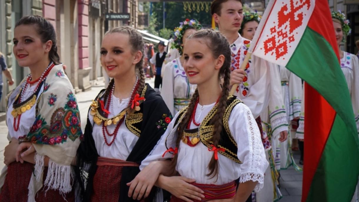 Сараеводо балдар гүлдөр менен эскерилди