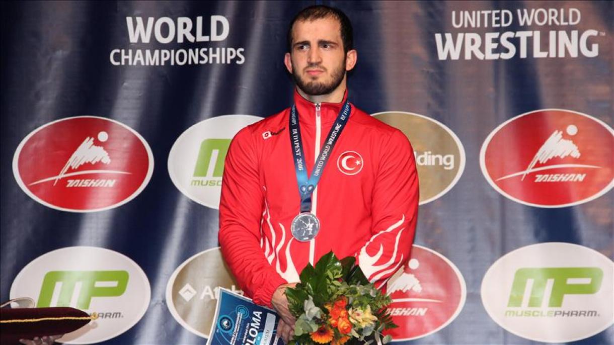 نماینده ترکیه نایب قهرمان کشتی جهان شد