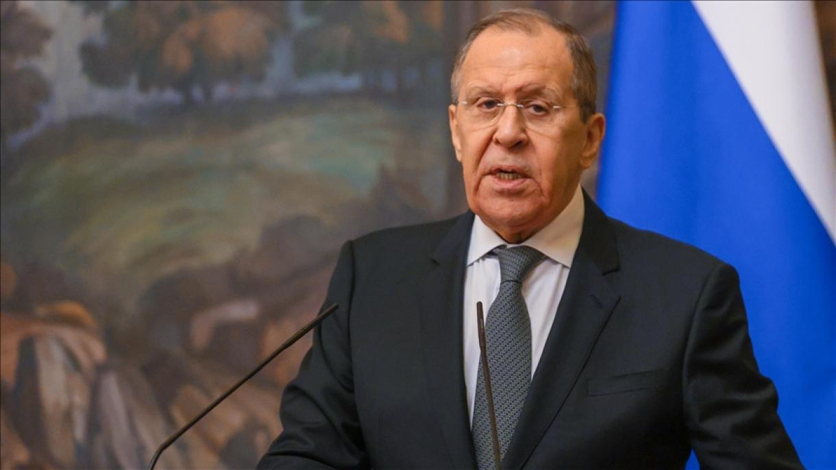 Lavrov: “Si sta cercando di interrompere i negoziati in corso tra le delegazioni russa e ucraina”