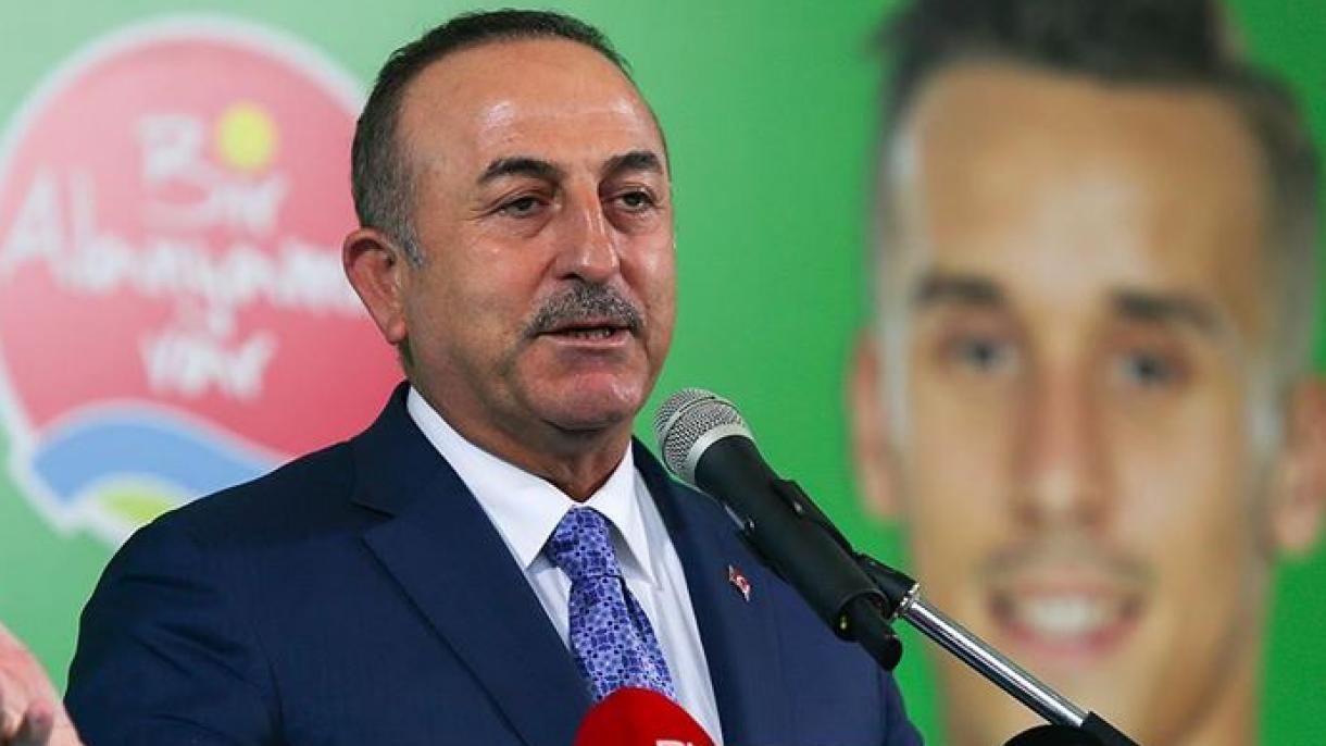 Çavuşoğlu reacciona ante el trato vergonzoso al que están sometidos los deportistas turcos en Europa
