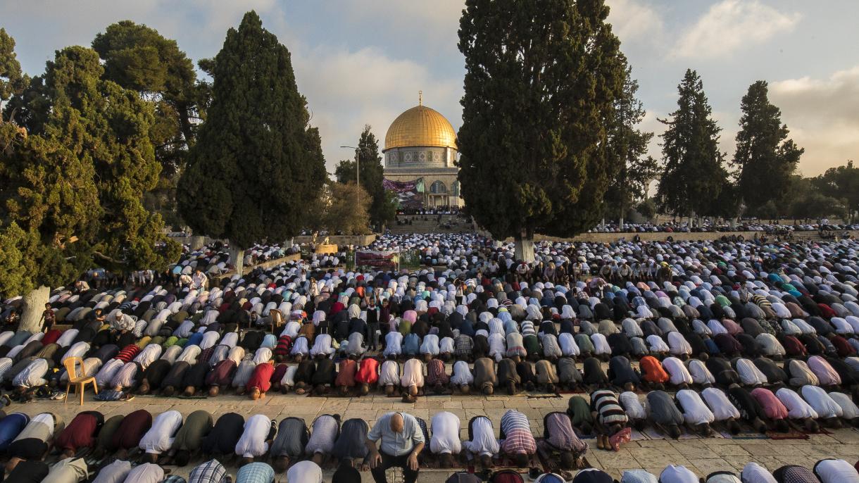 اقامه نماز عید قربان با حضور بیش از 100 هزار نفر در مسجدالاقصی