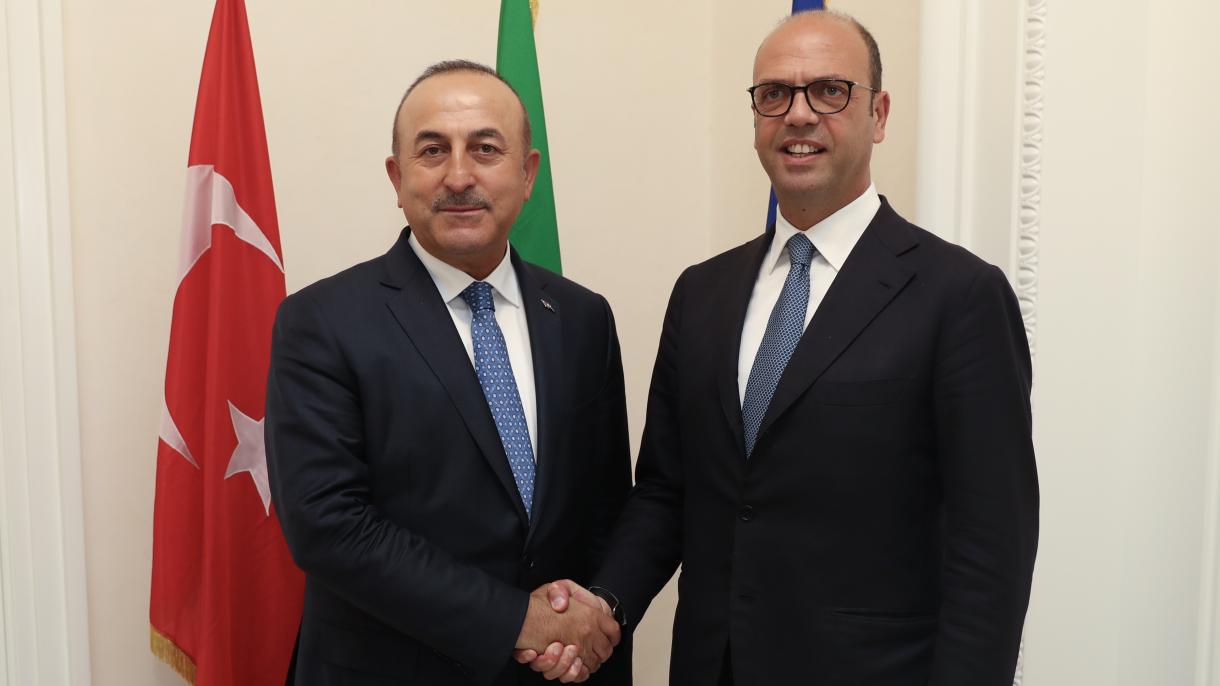 チャウショール外相 イタリア大統領 首相と会談