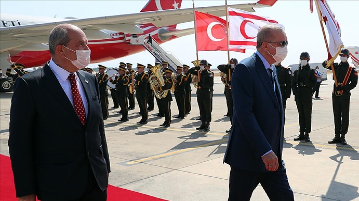 Türkiyə prezidenti bayramlar üçün Şimali Kiprə getdi