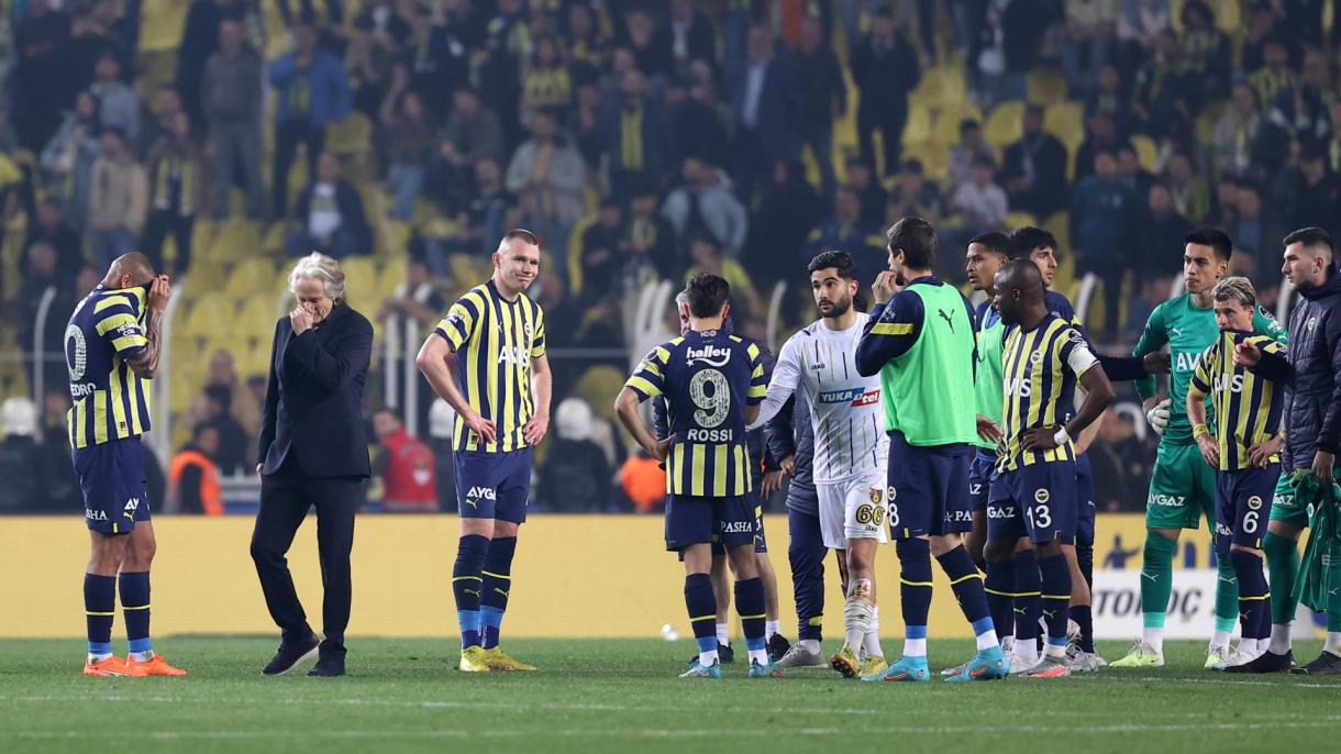 El Fenerbahçe no puede aprovechar la oportunidad ante el Istanbulspor