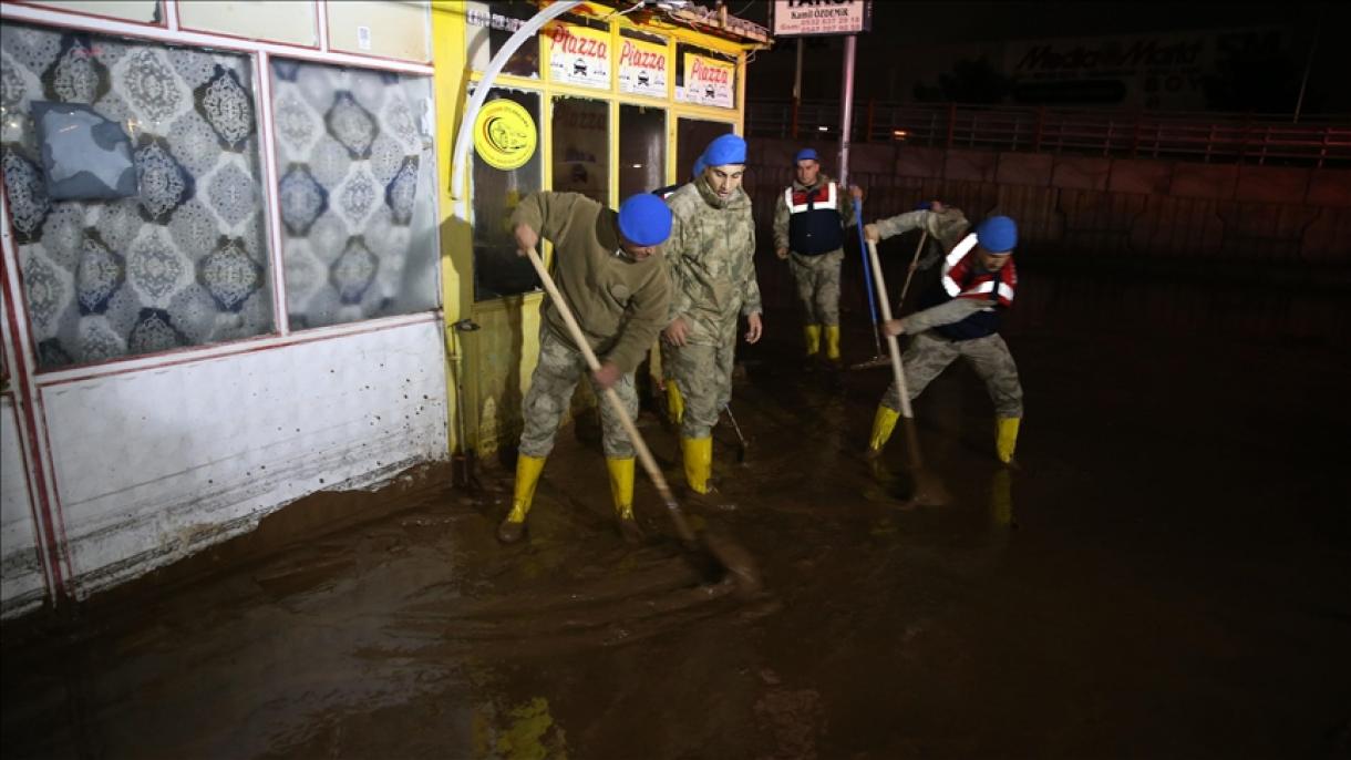 Halált okozott áradás  Şanlıurfában és Adıyamanban