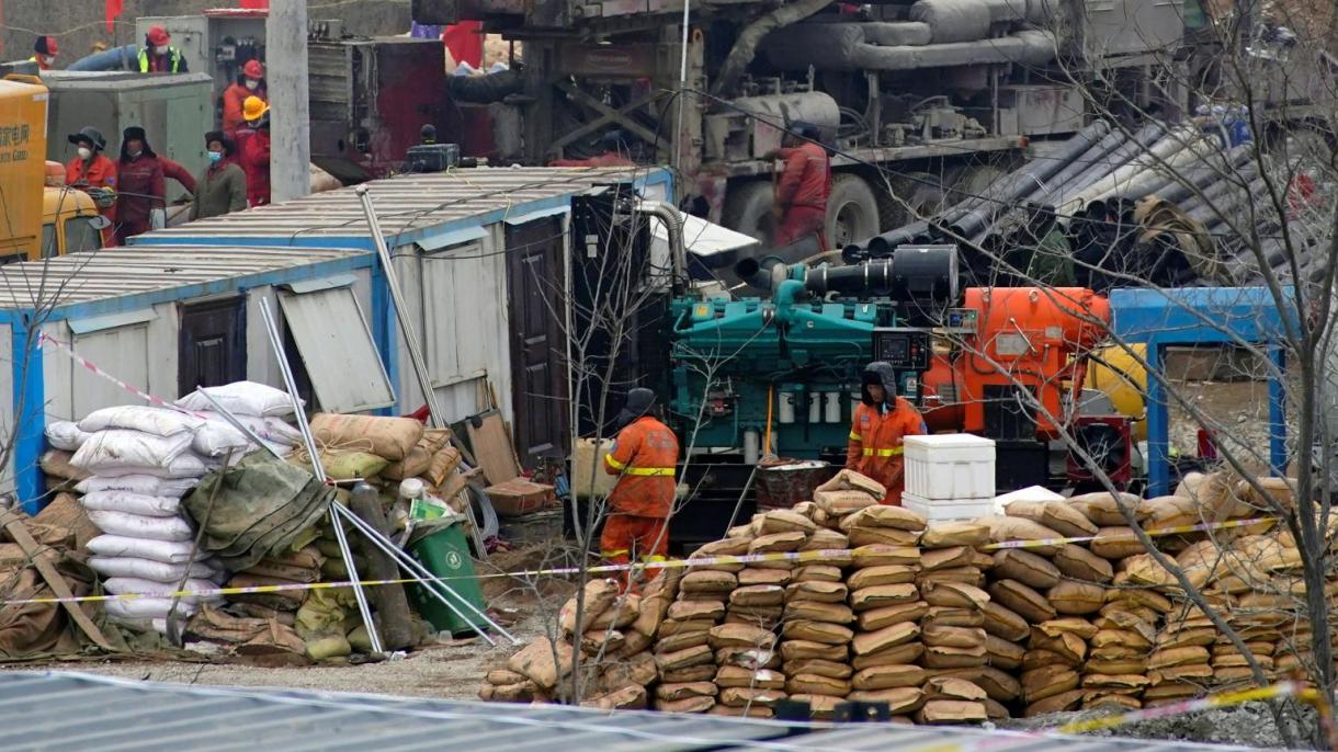 Cina, 11 dei 22 minatori cinesi rimasti intrappolati sotto le macerie