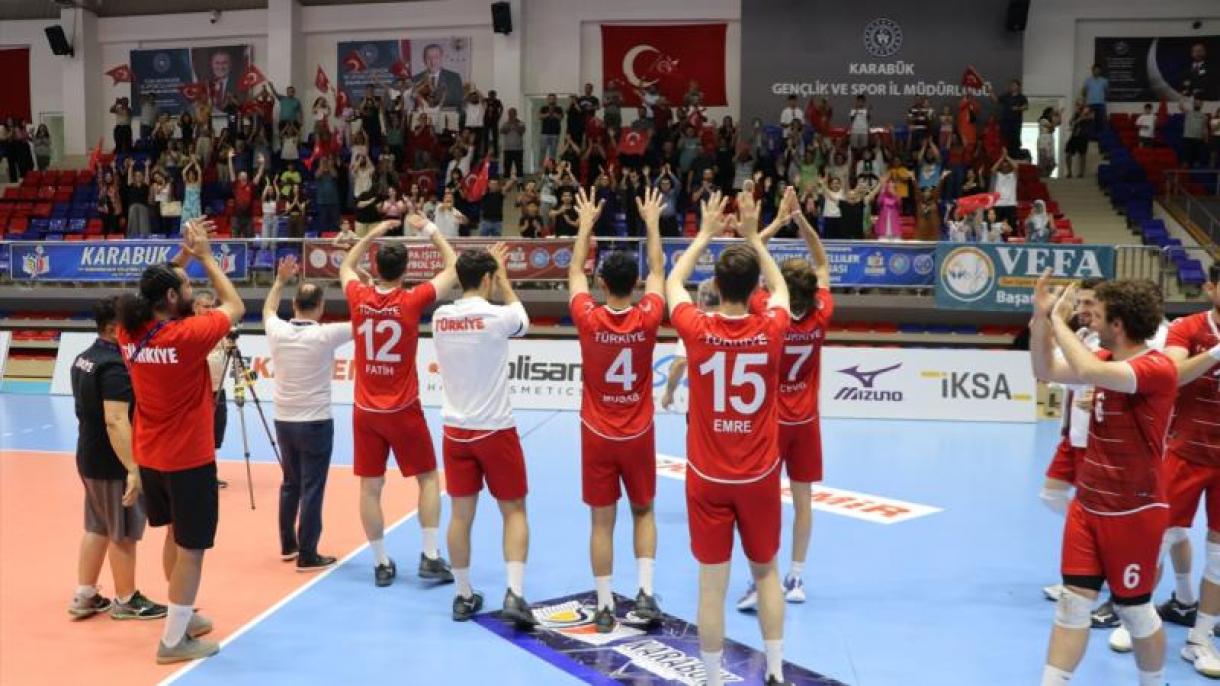 土耳其国家聋哑人男排击败法国队闯入决赛