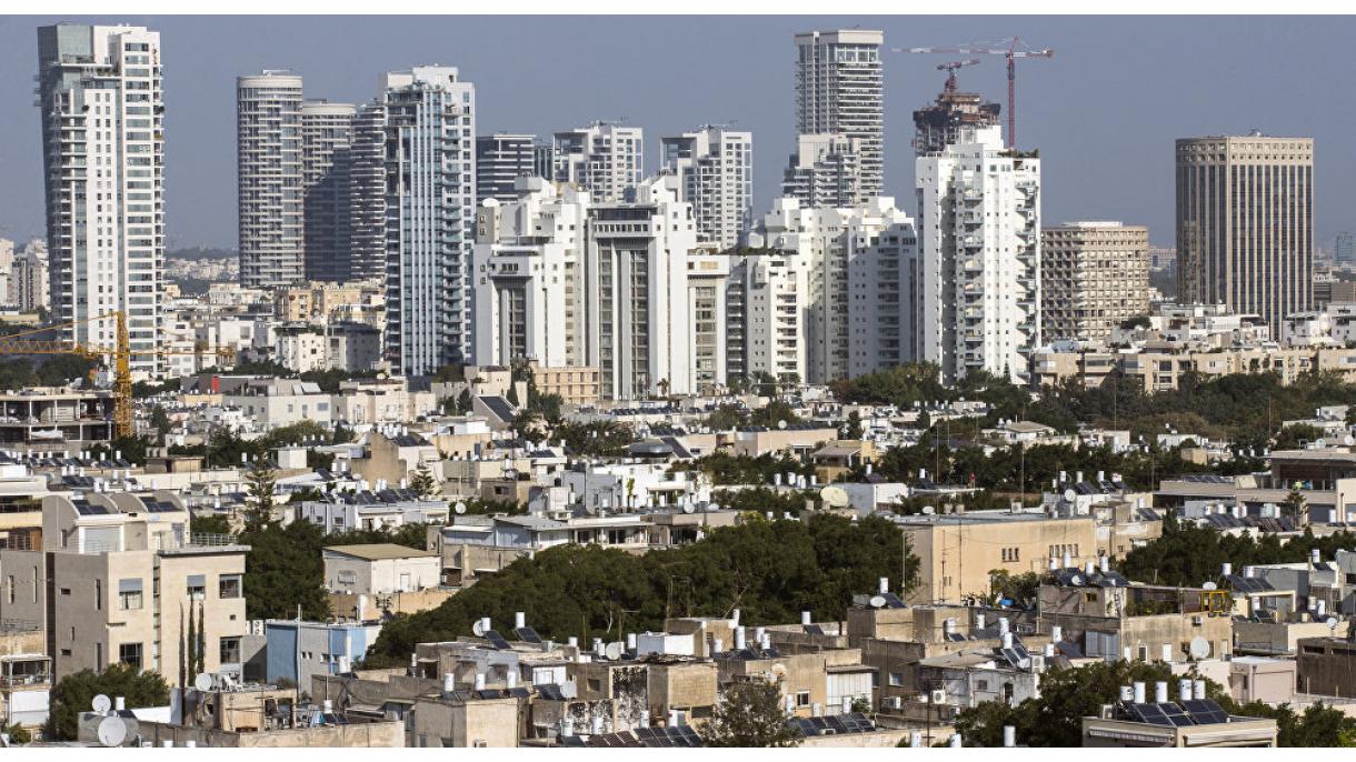 Crolla un edificio di 4 piani a Tel Aviv