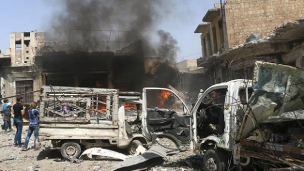 Iskolát és kórházat bombáztak le Aszad erői